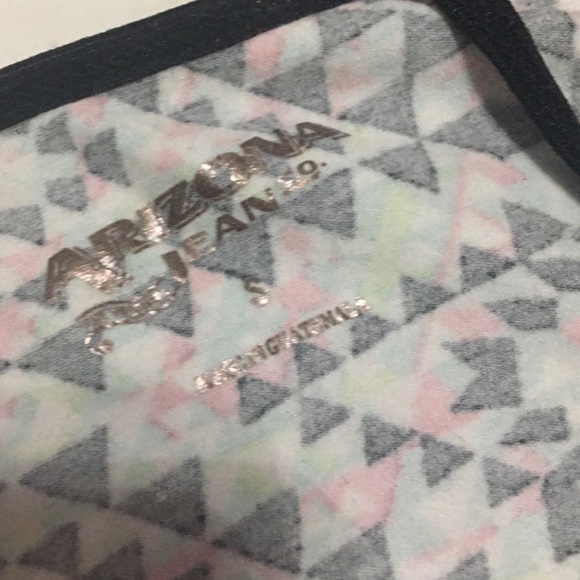 Arizona Jeans Pink/ Green Patterned Tank Top🌵 🍉 - Picture 3 of 4